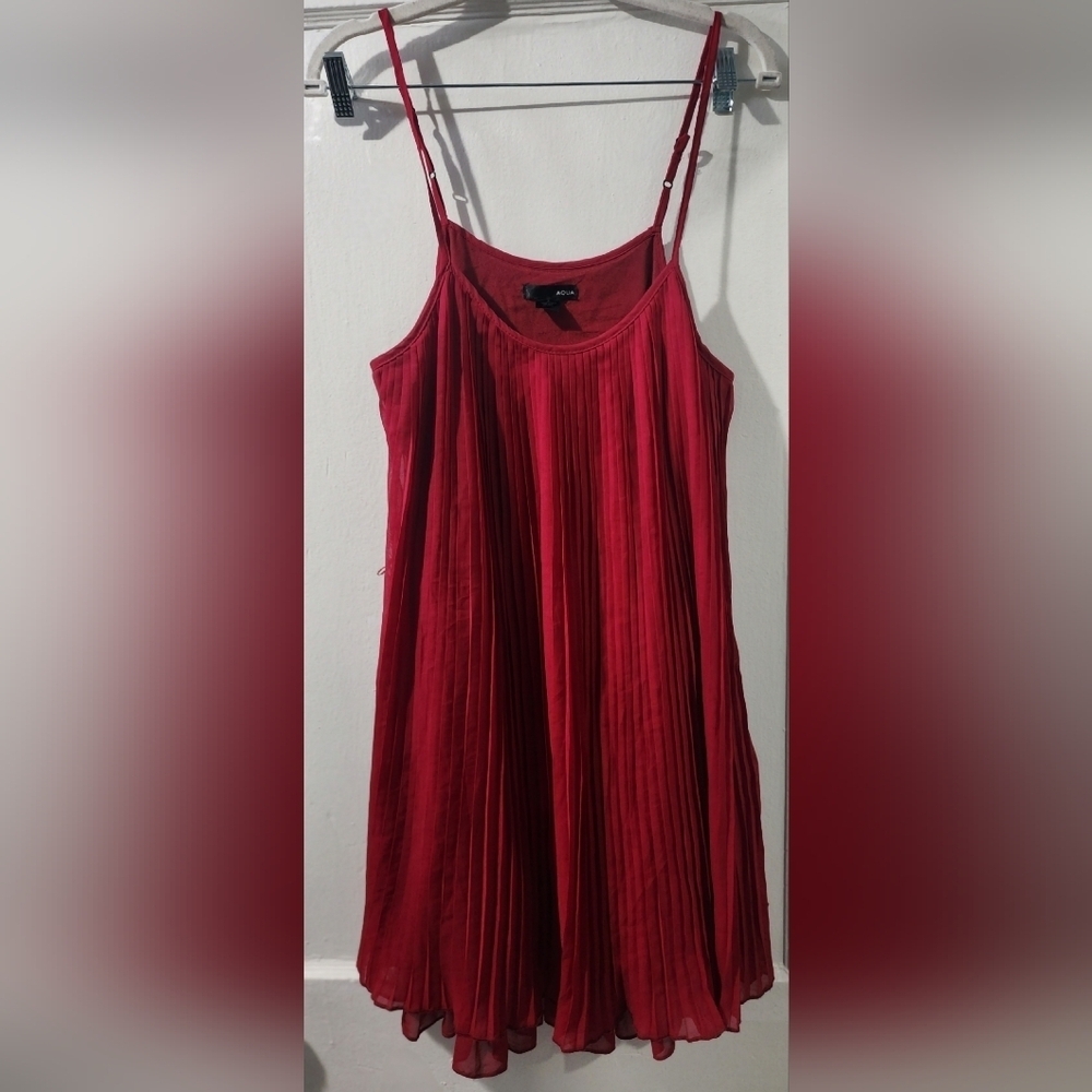 AQUA Scarlet Red Pleated Cami Tank Top Chiffon Overlay size S - Picture 2 of 5